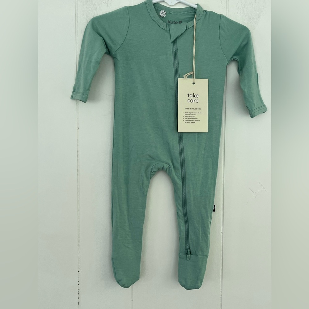 New Kyte Baby Wasabi Green Zip Footie Bamboo Size 0-3